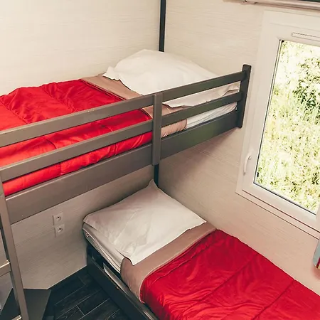 Spacious For 6 In Holiday home