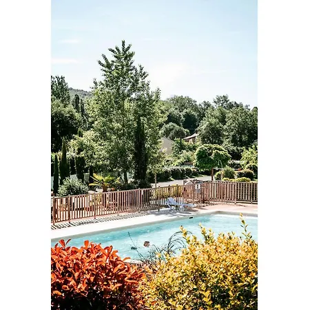 Spacious For 6 In Holiday home *